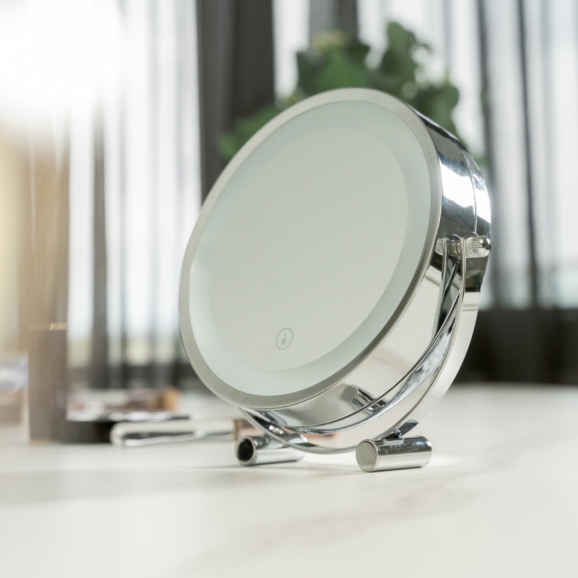 Clevinger Mirrors Clevinger San Marino 3x Magnifiying LED Illuminated Makeup Beauty Mirror