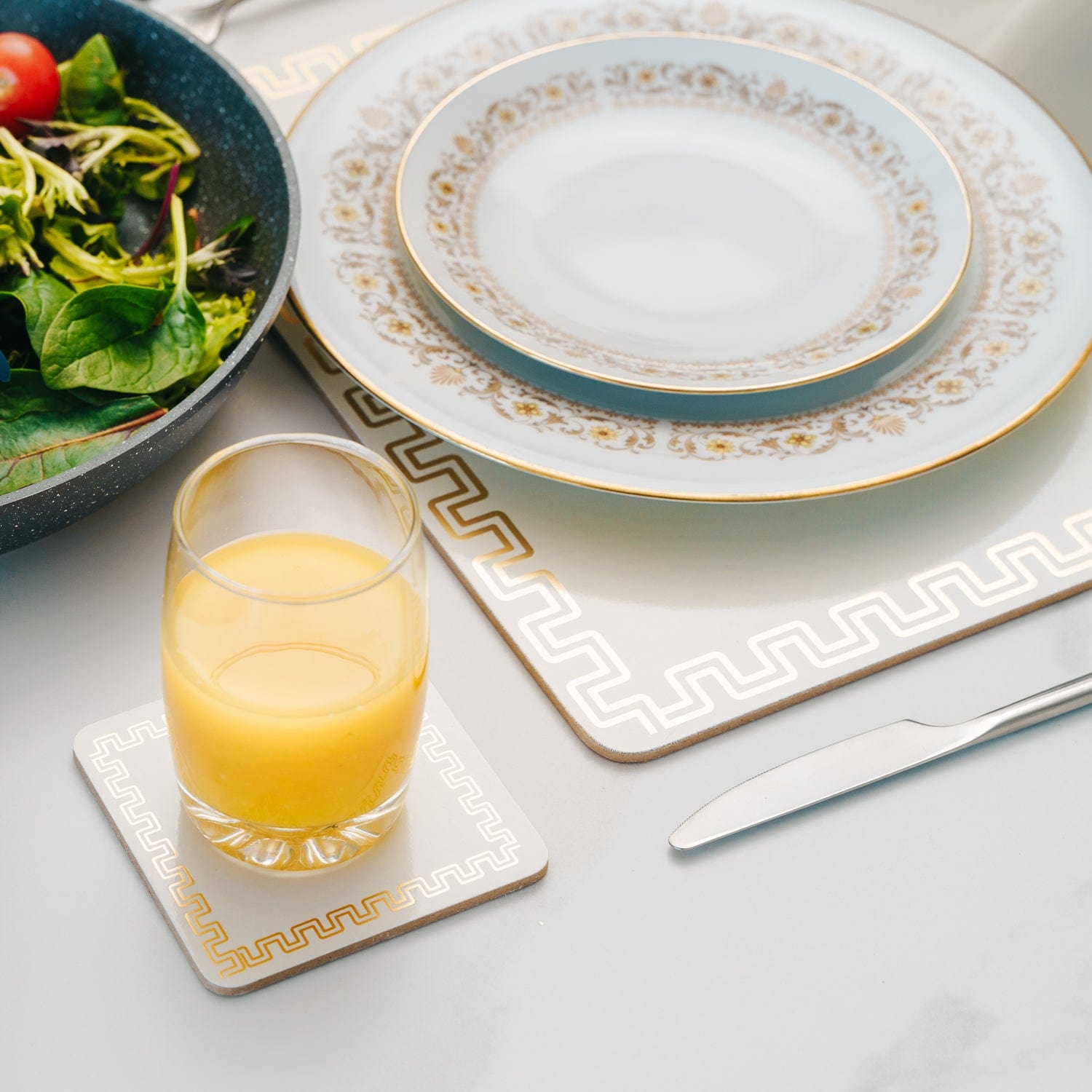 Clevinger dining placemat Clevinger 8 pcs MDF Placemats and Coasters Gold Border