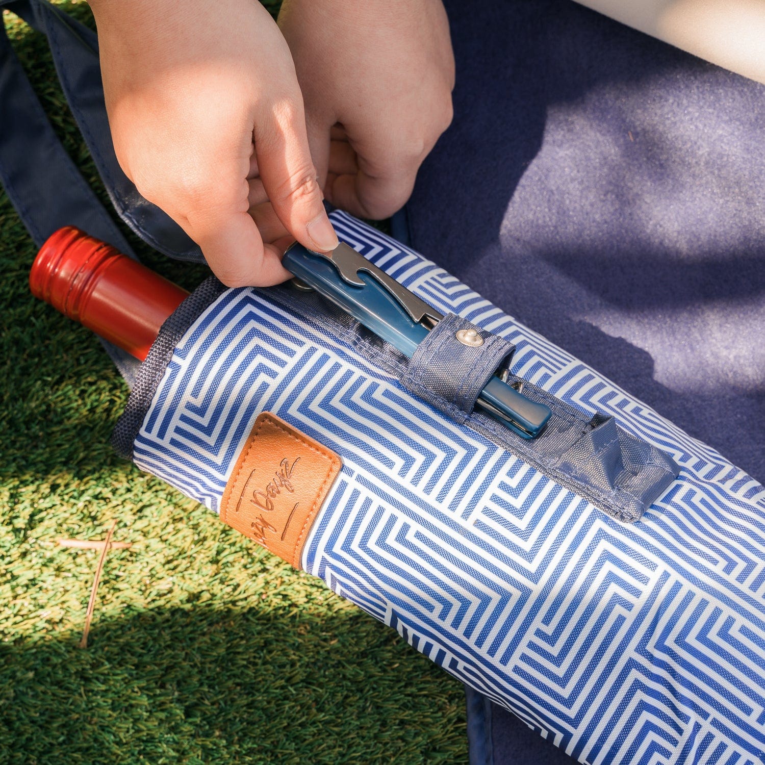 Lazy Dayz Picnic Lazy Dayz Insulated Wine Bottle Tote - Makena