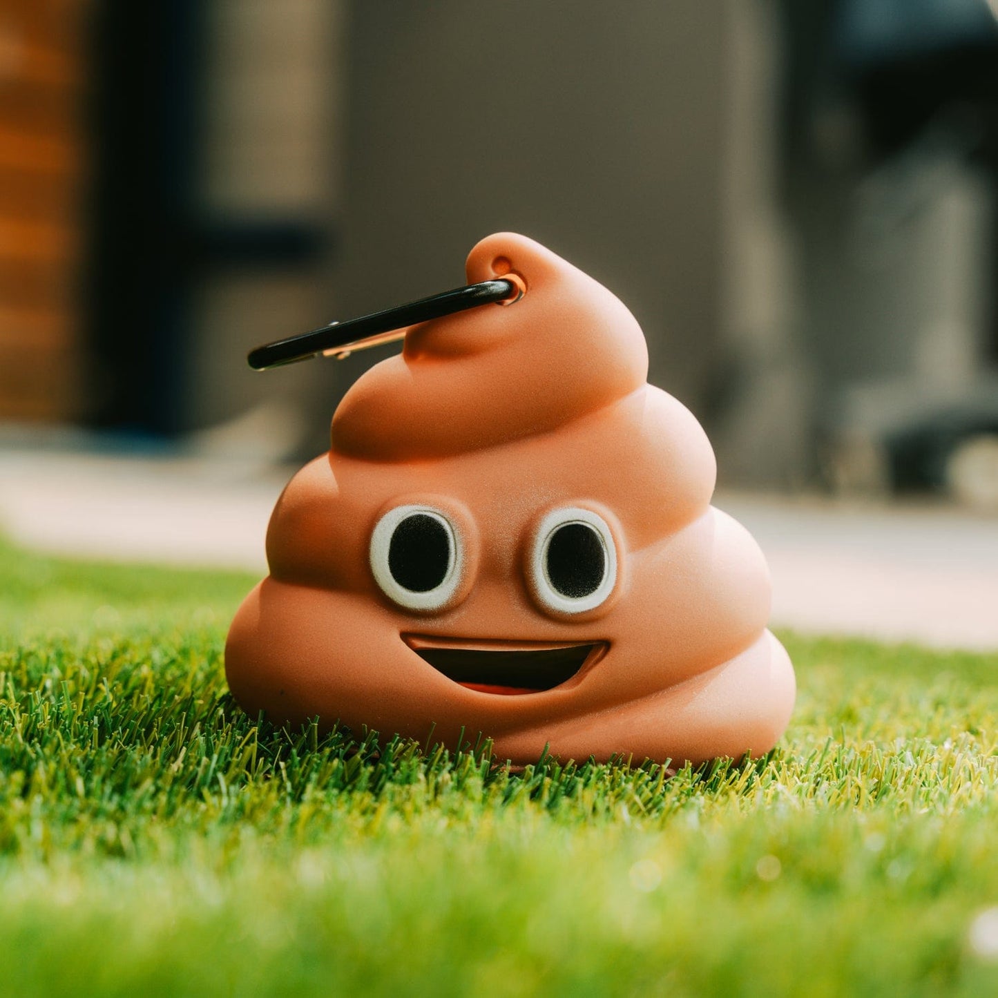 LIVINGTODAY dog poop dispenser and bags LIVINGTODAY Pet Dog Poop Dispenser and 135 Biodegradable Unscented Waste Bags