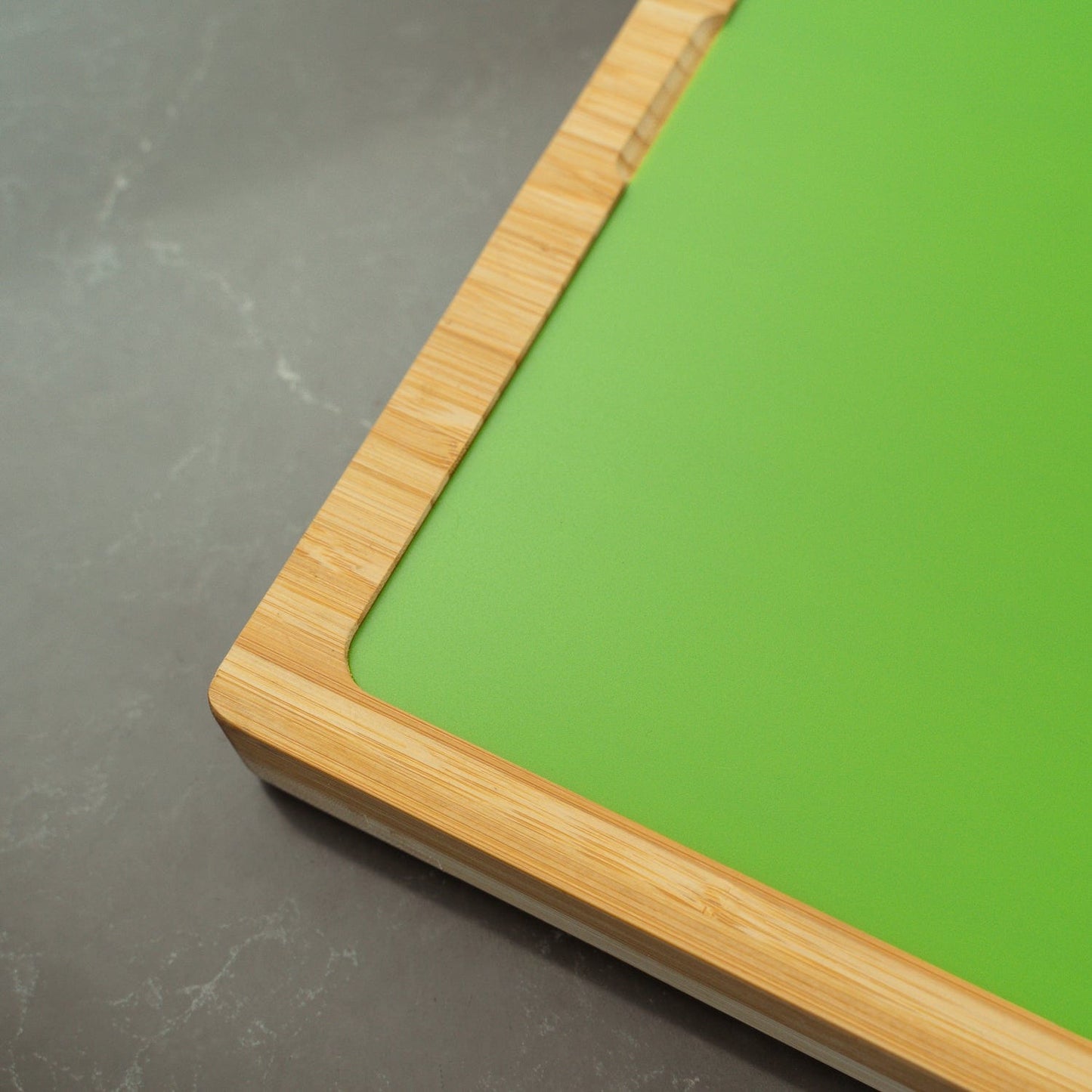 Living Today chopping board Bamboo Chopping Board with set of 5 Color-Coded Flexible Cutting Mats