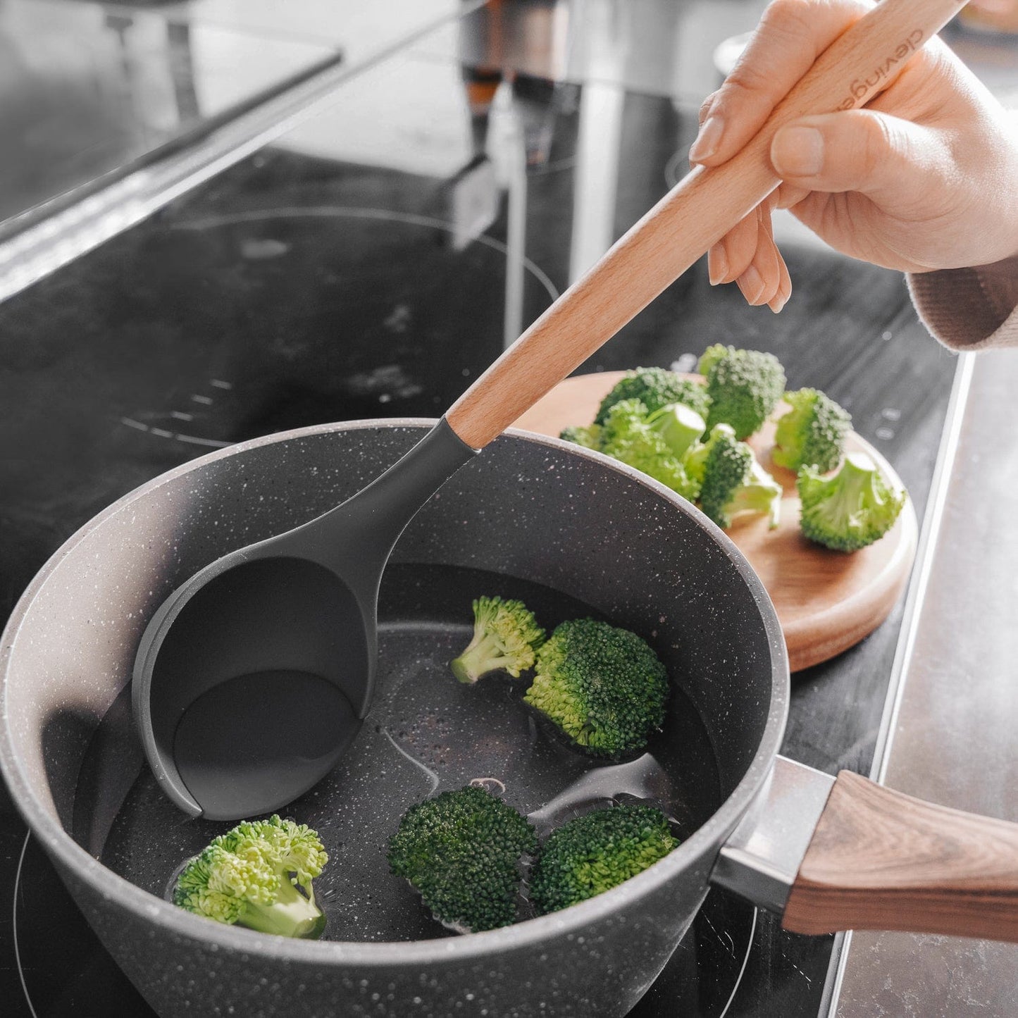 Clevinger cookware Beechwood & Silicone Kitchen Serving Utensils Set - Ladle/Pasta Server/Tongs/Slotted Spoon - Charcoal