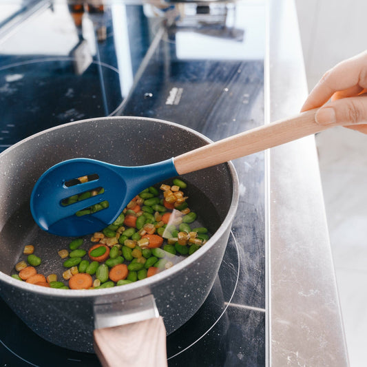 Clevinger 2pcs Beechwood & silicone slotted spoon navy