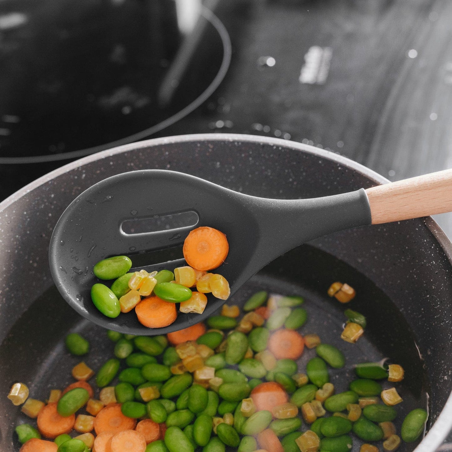 Clevinger cookware Beechwood & Silicone Kitchen Serving Utensils Set - Ladle/Pasta Server/Tongs/Slotted Spoon - Charcoal
