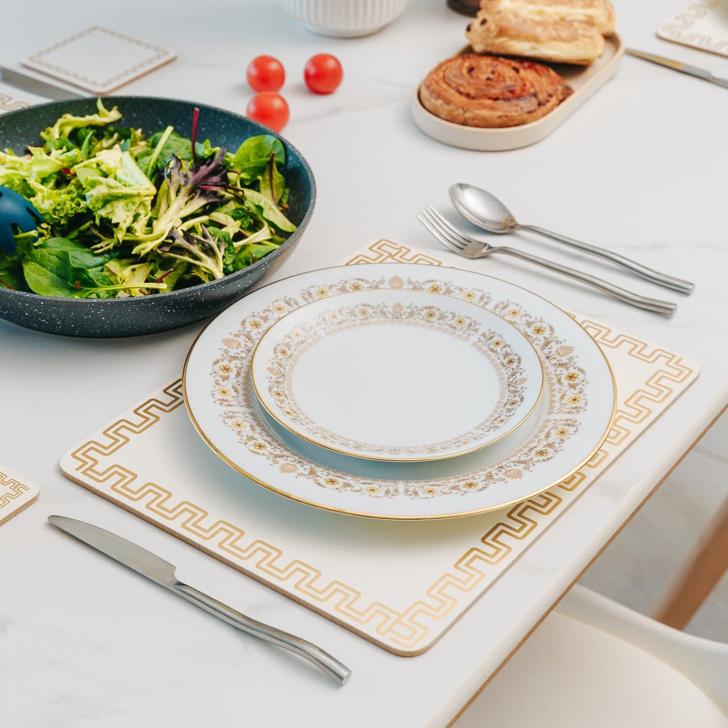 Clevinger dining placemat Clevinger 8 pcs MDF Placemats and Coasters Gold Border