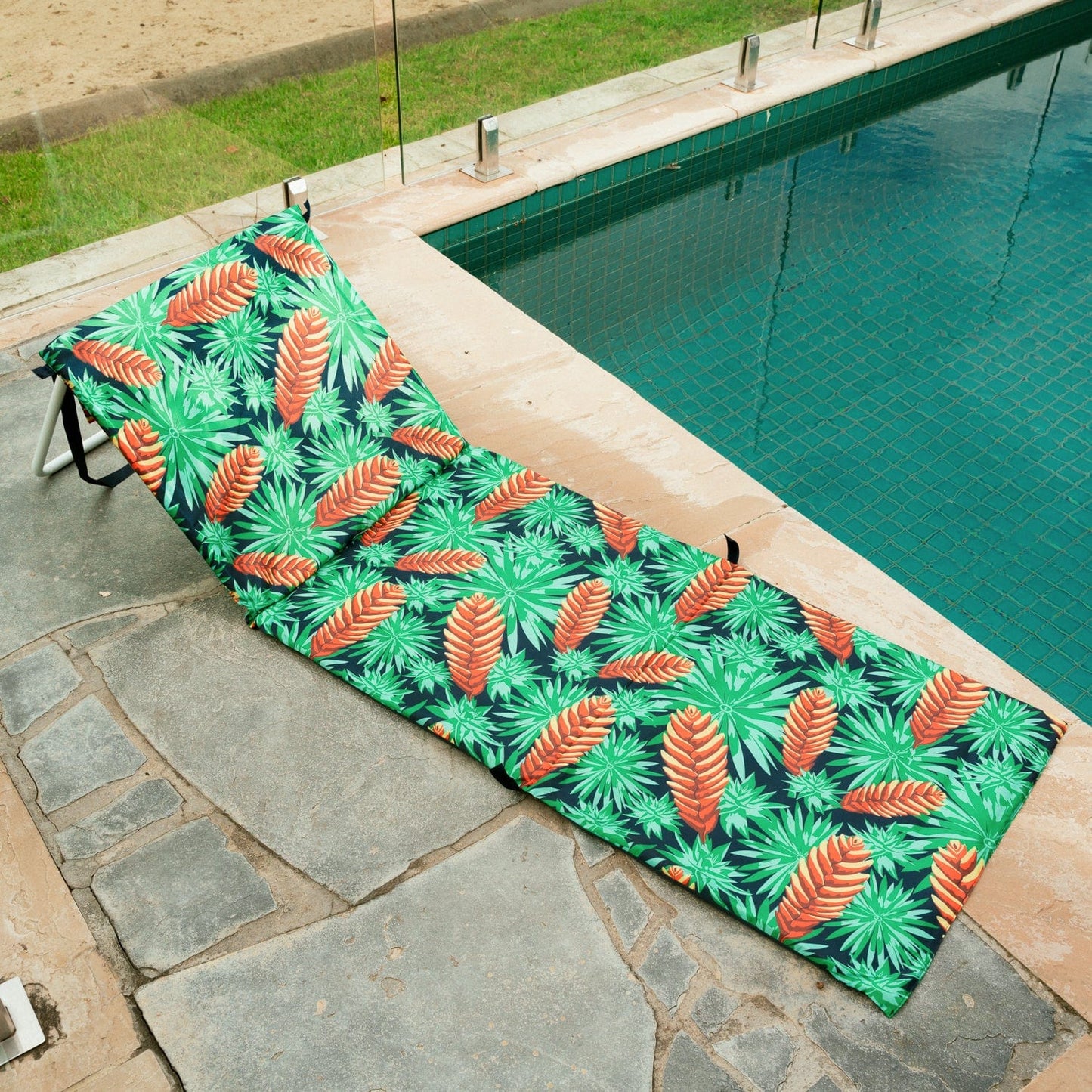 Lazy Dayz Beach Lazy Dayz Fold Up Beach Lounger - Mossman