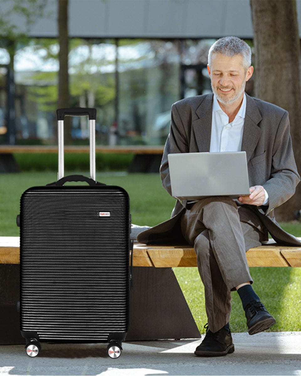 Flightmode 28" Digital Weighing Scale and USB Charging Port Lightweight Luggage Suitcase Black