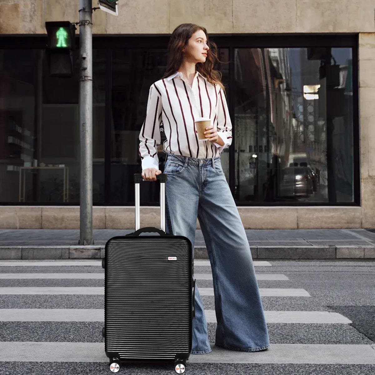 Flightmode 3 pcs 20"/24"/28" Digital Weighing Scale and USB Charging Port Lightweight Luggage Suitcase Black