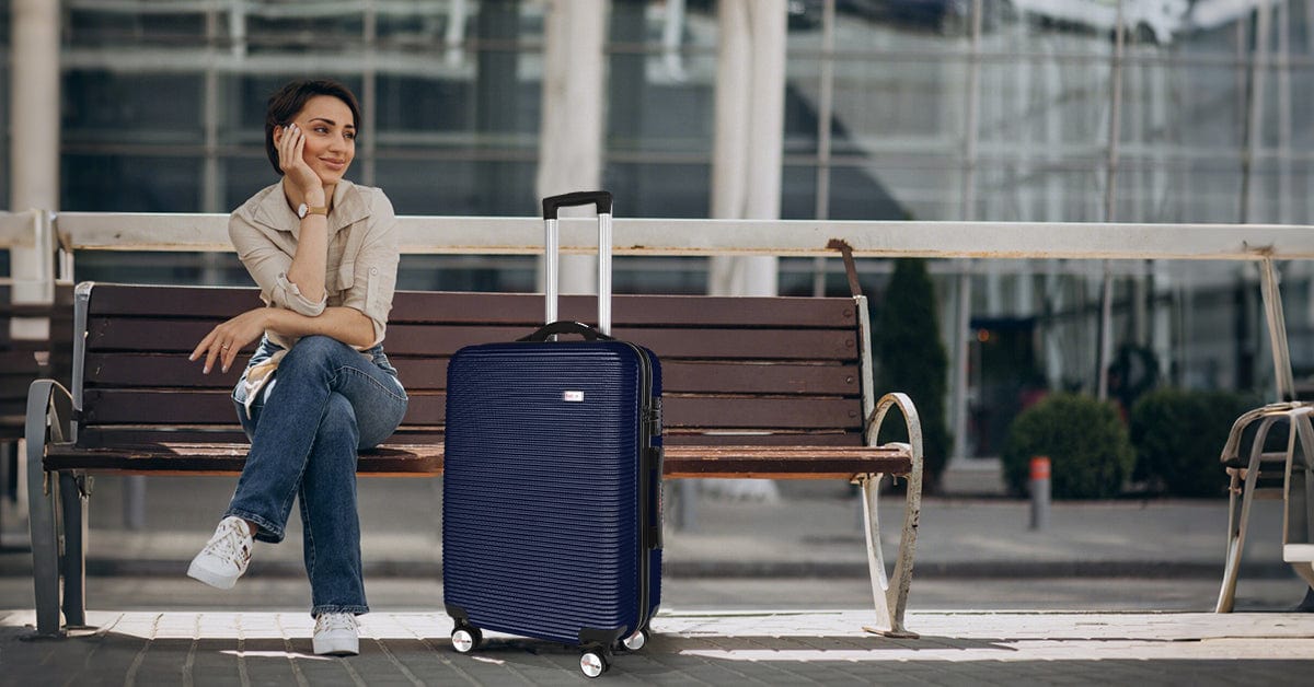 Flightmode 20" Digital Weighing Scale and USB Charging Port Lightweight Carry-on Luggage Suitcase Blue