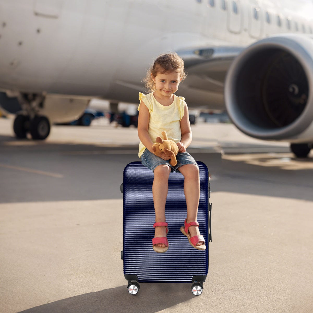 Flightmode 20" Digital Weighing Scale and USB Charging Port Lightweight Carry-on Luggage Suitcase Blue