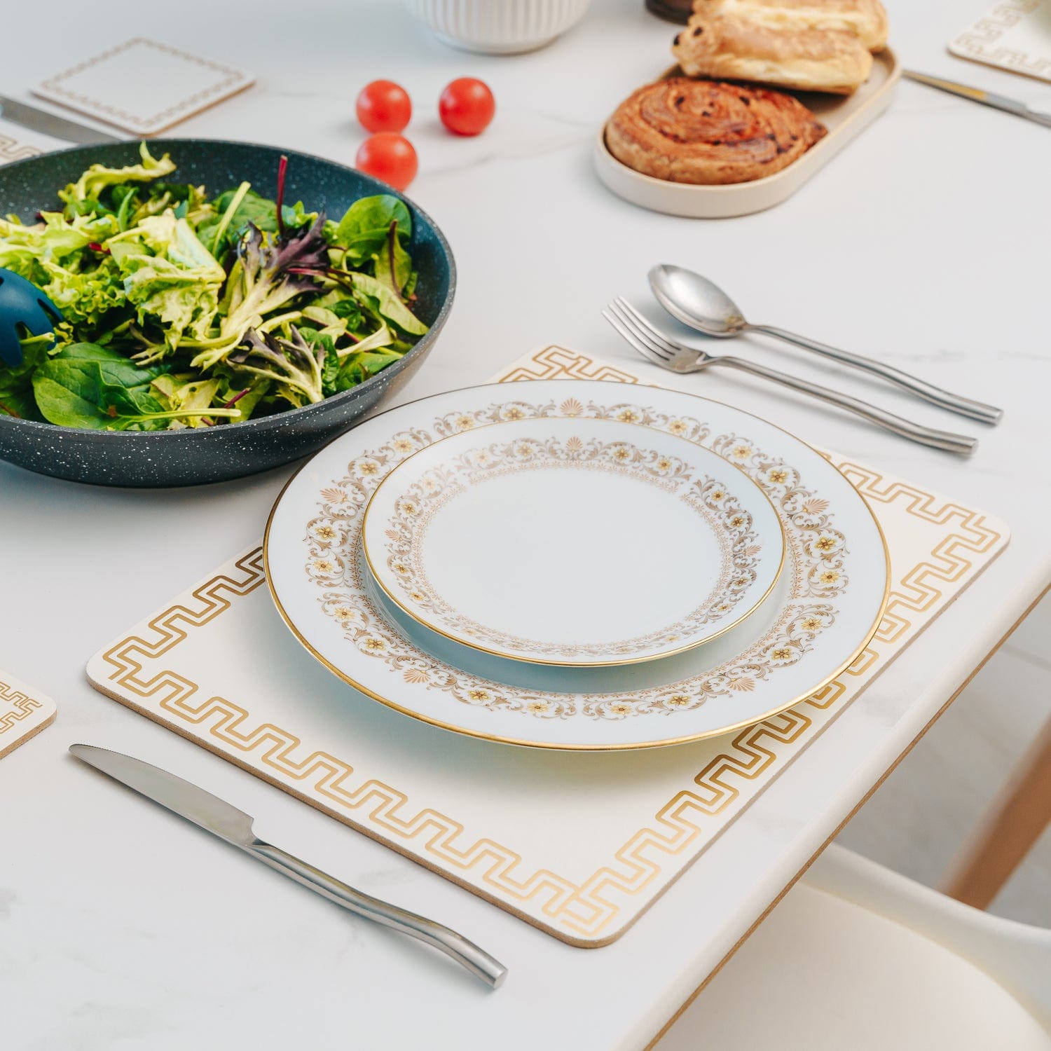Clevinger dining placemat Clevinger 8 pcs MDF Placemats and Coasters Gold Border