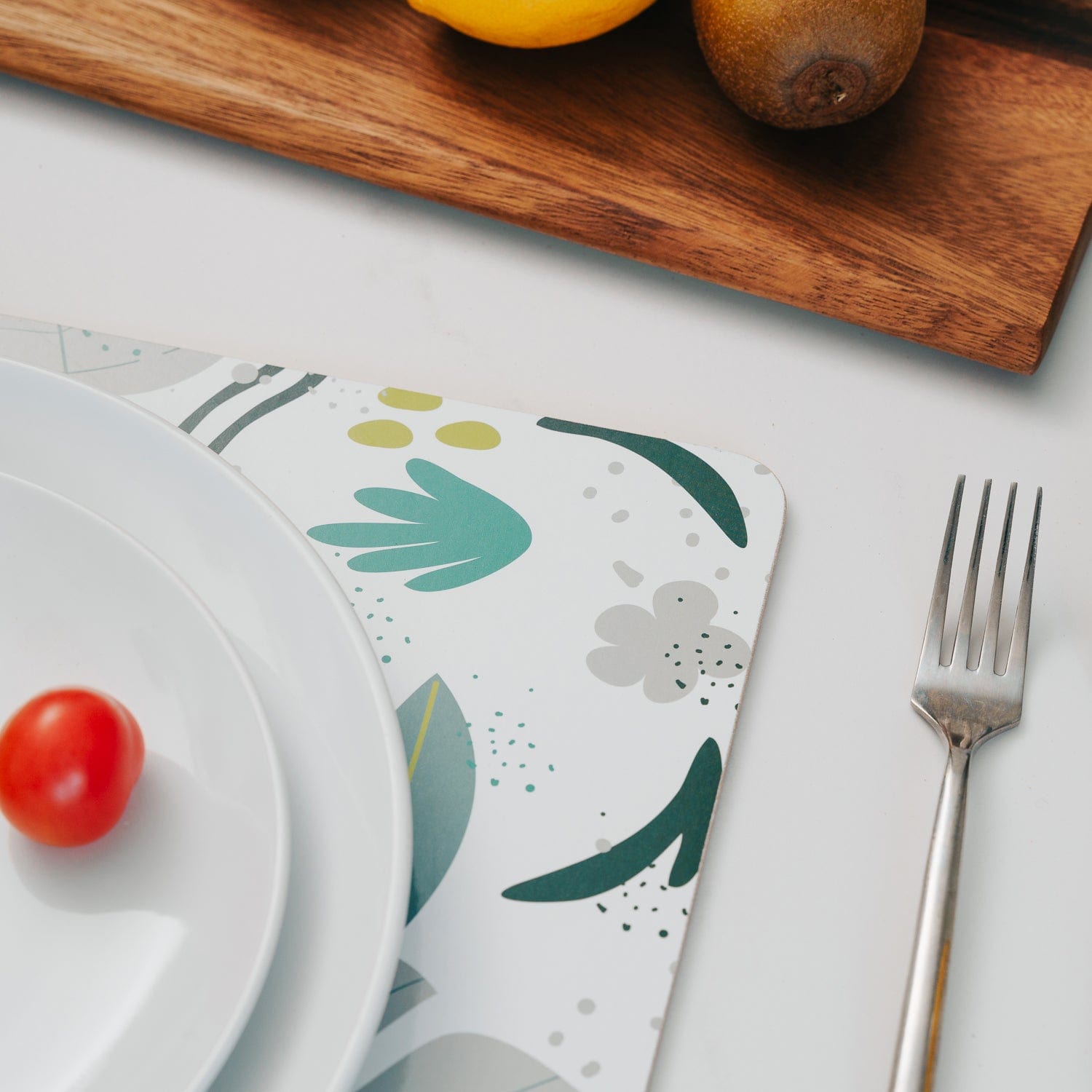 Clevinger dining placemat Clevinger 8 pcs MDF Placemats and Coasters Monstera