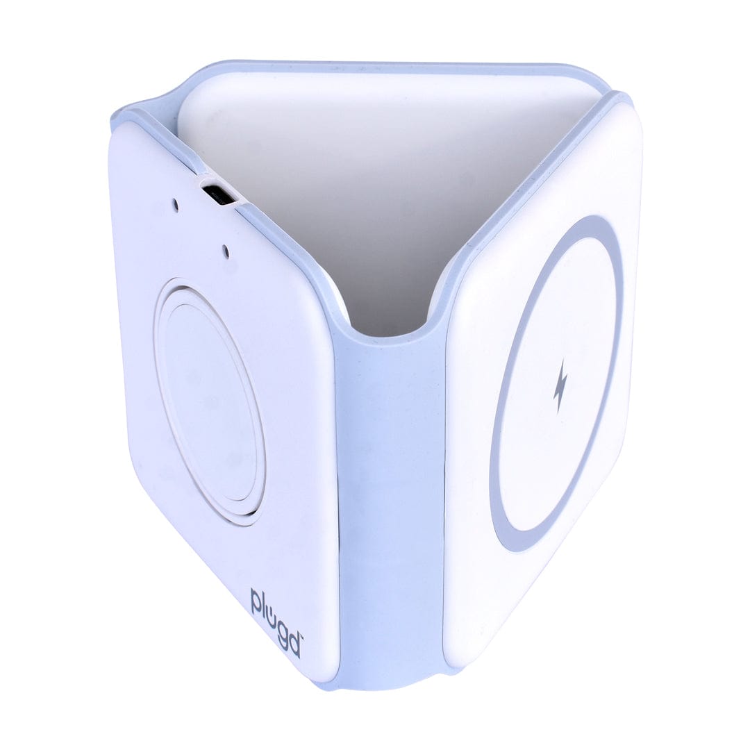 plugd USB charger 3 in 1 Wireless 15W Qi Fast Charging Foldable Station for Apple Mag Safe