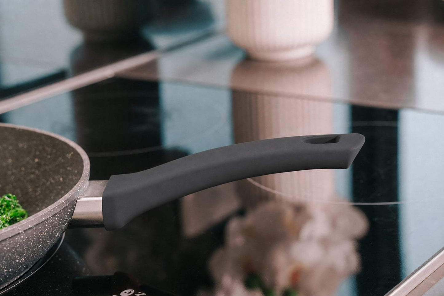 Clevinger Kitchen 8 Pcs Clevinger Non-Stick Cookware Set
